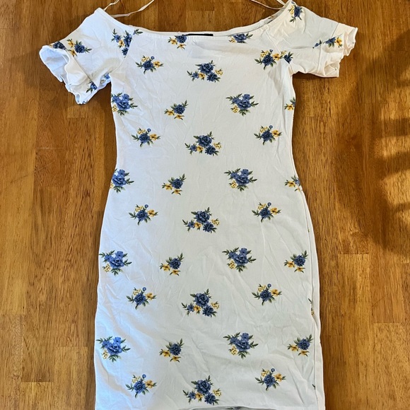 Forever 21 Summer Dress - Picture 1 of 2